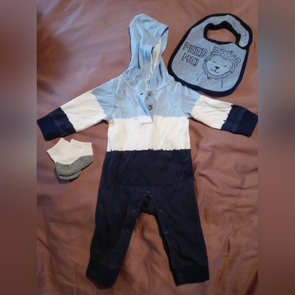 Three piece long sleeve hoodie set